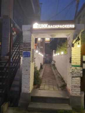 Bunk Backpackers Guesthouse